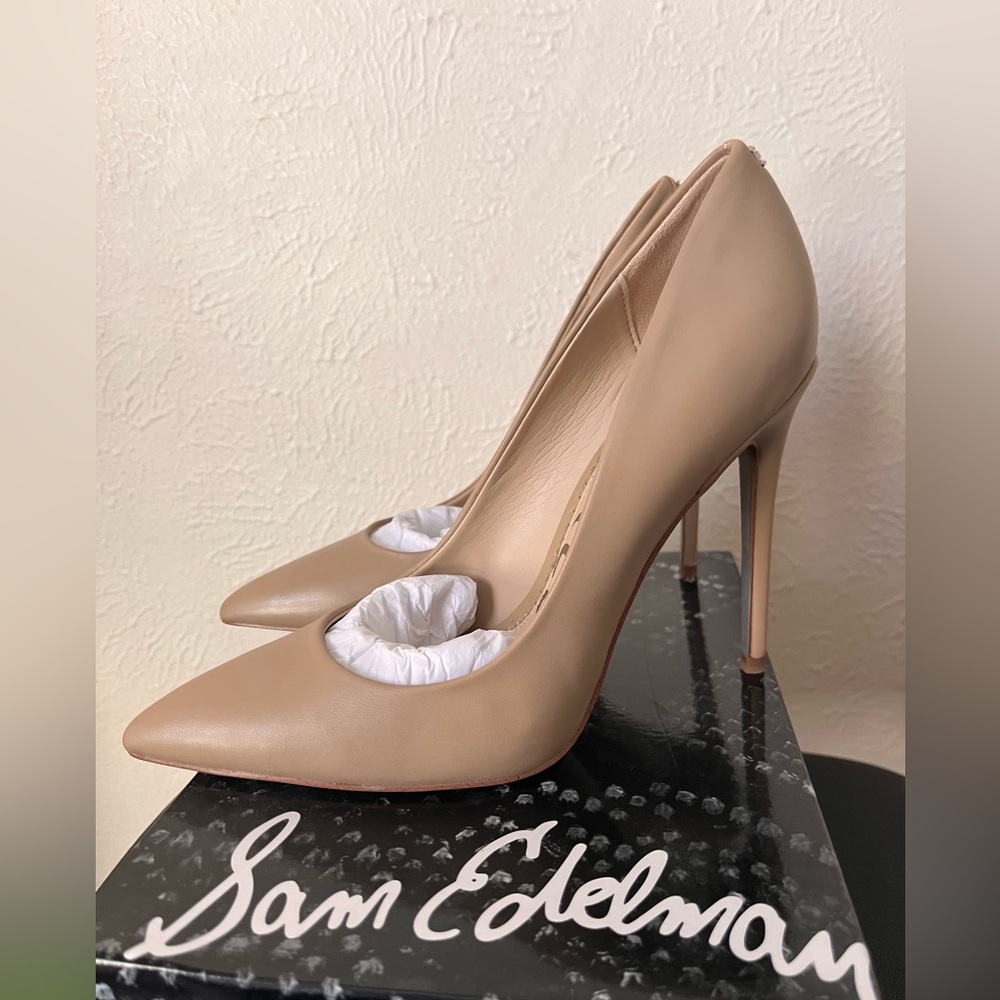 Nude heels Sam Edelman size 8